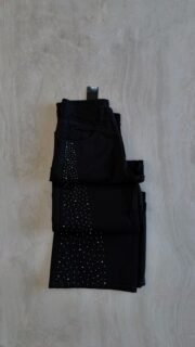 Jeans recto negro con strass