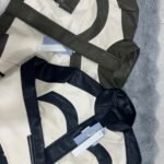 Campera de cuero bicolor
