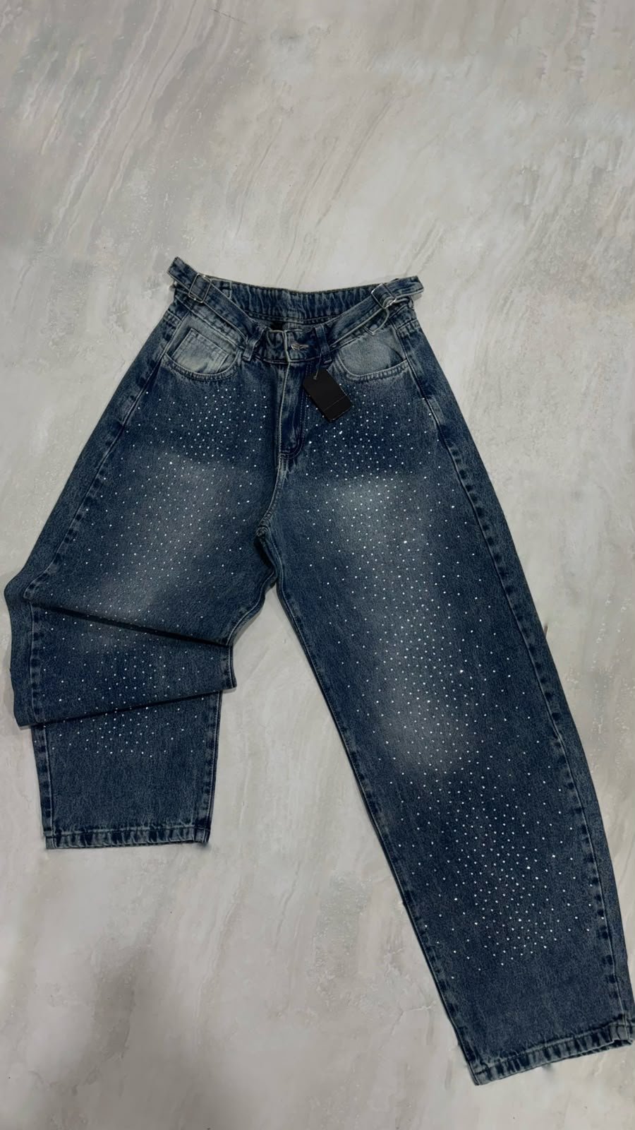e8869398-1f48-4231-882a-a589d0d6077e Jeans baggy con strass - Imagen 1