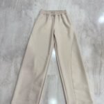 Pantalon de dama con franjas al costado